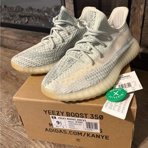 Adidas Yeezy Boost 350 V2